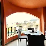 Bibi House Апартаменты *