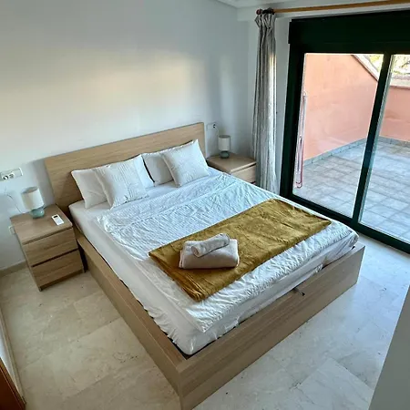 Апартаменты Bibi House *